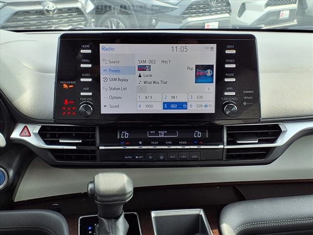 2022 Toyota Sienna LE