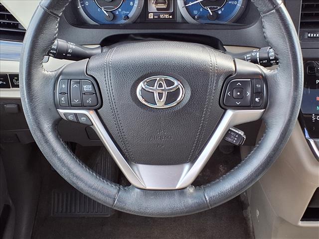 2016 Toyota Sienna XLE
