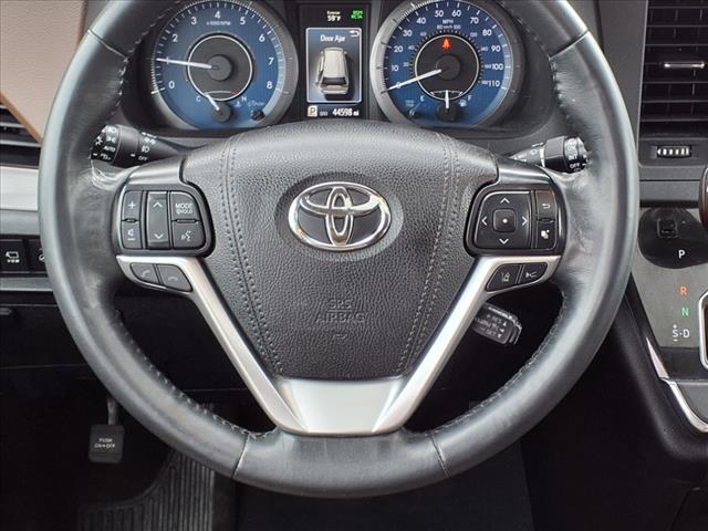 2019 Toyota Sienna LIMITED PREMIUM