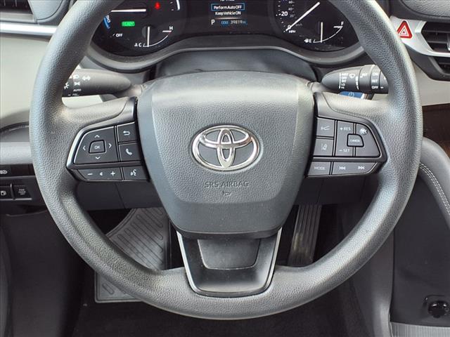 2022 Toyota Sienna LE