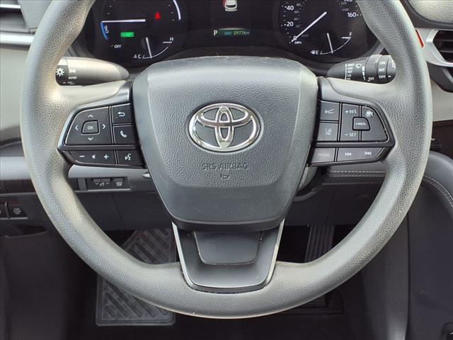 2022 Toyota Sienna LE