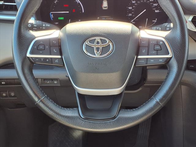 2023 Toyota Sienna XLE