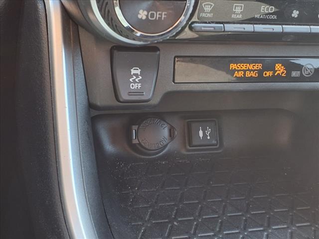 2019 Toyota RAV4 Hybrid HYBRID LE
