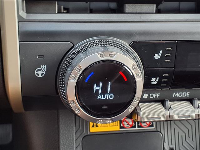 2025 Toyota Tacoma TRD OFF ROAD HYBR