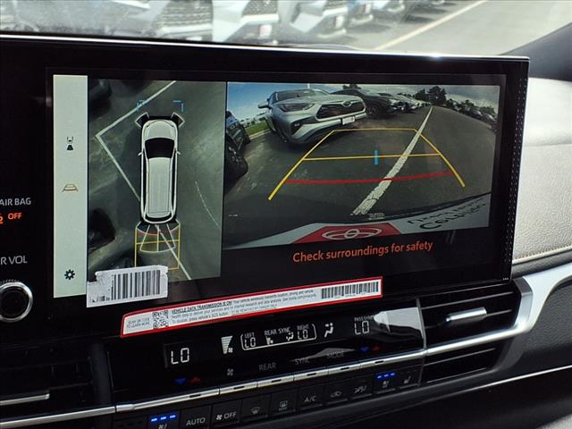 2025 Toyota Sienna PLATINUM