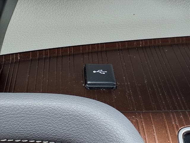 2022 Toyota Sienna LE