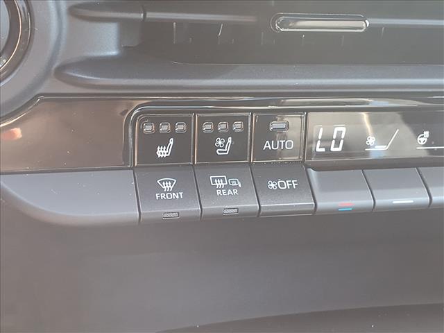 2025 Toyota Crown PLATINUM