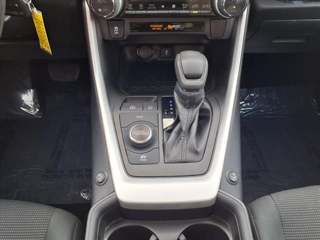 2020 Toyota RAV4 Hybrid HYBRID LE