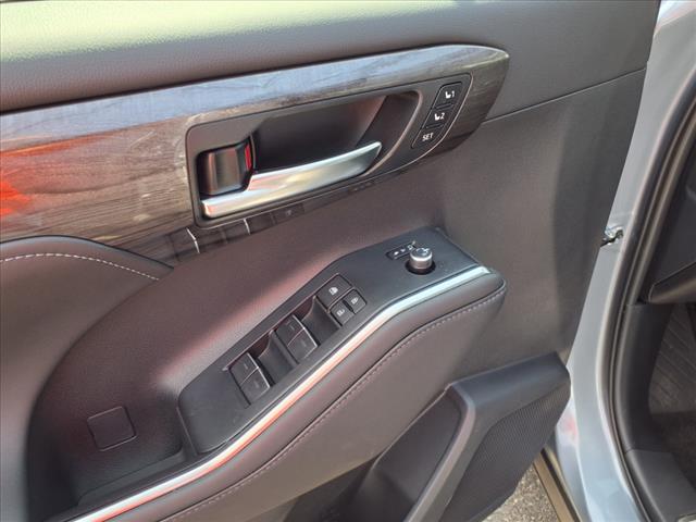 2024 Toyota Highlander PLATINUM