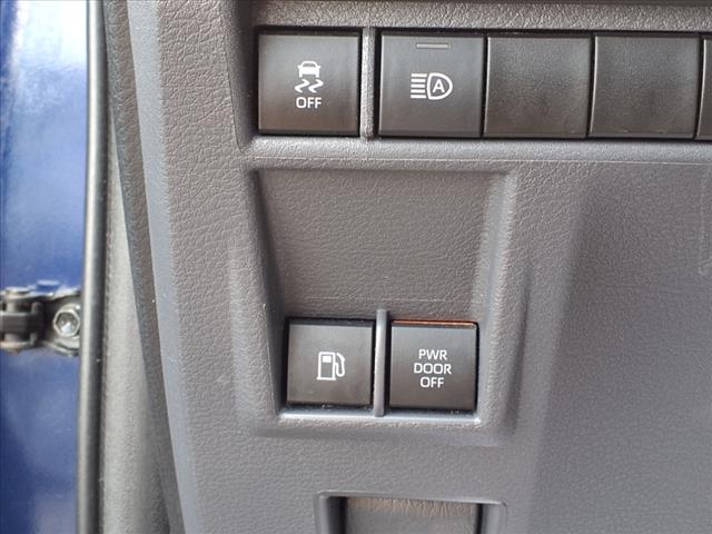 2022 Toyota Sienna LE