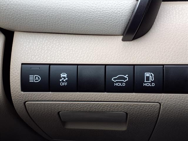 2023 Toyota Camry Hybrid HYBRID XLE
