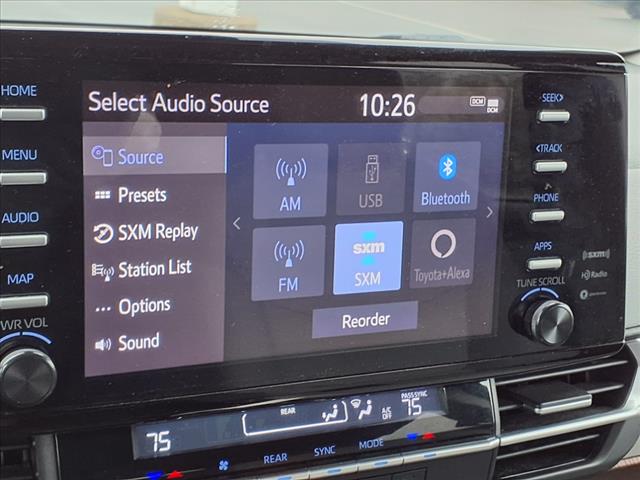 2022 Toyota Sienna LE