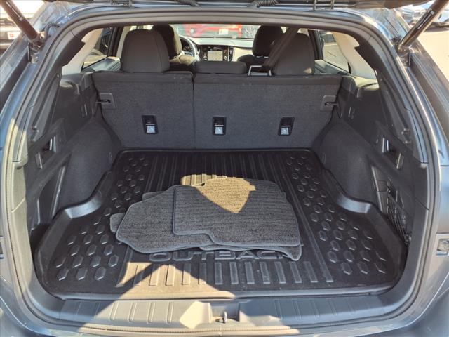 2023 Subaru Outback PREMIUM