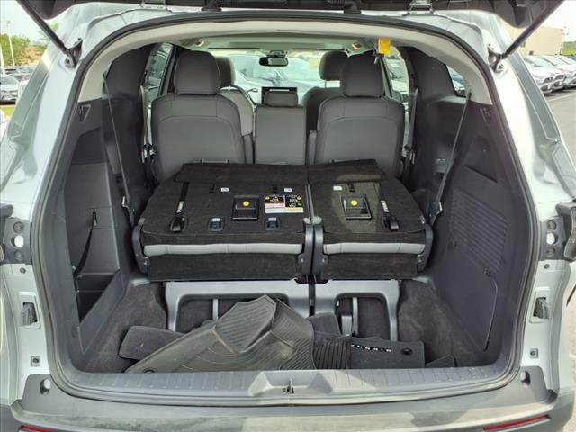 2025 Toyota Sienna LE