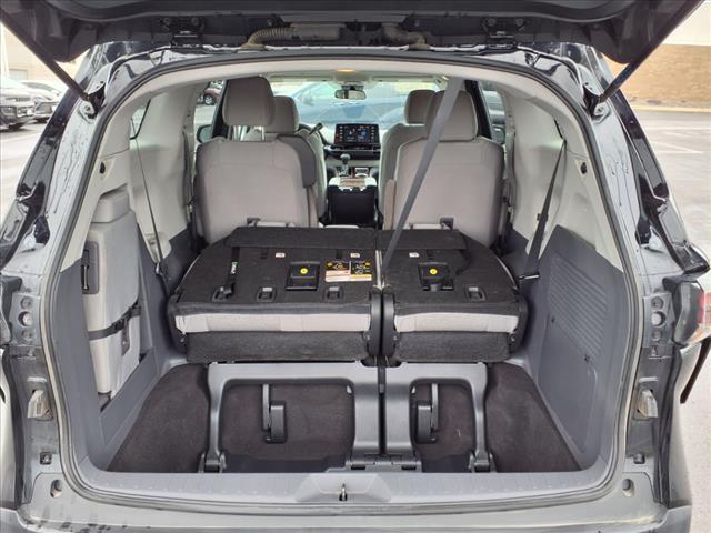 2023 Toyota Sienna LE