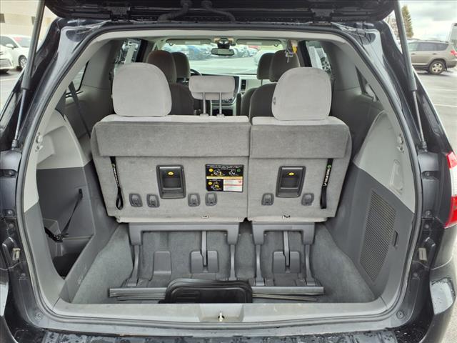 2020 Toyota Sienna LE