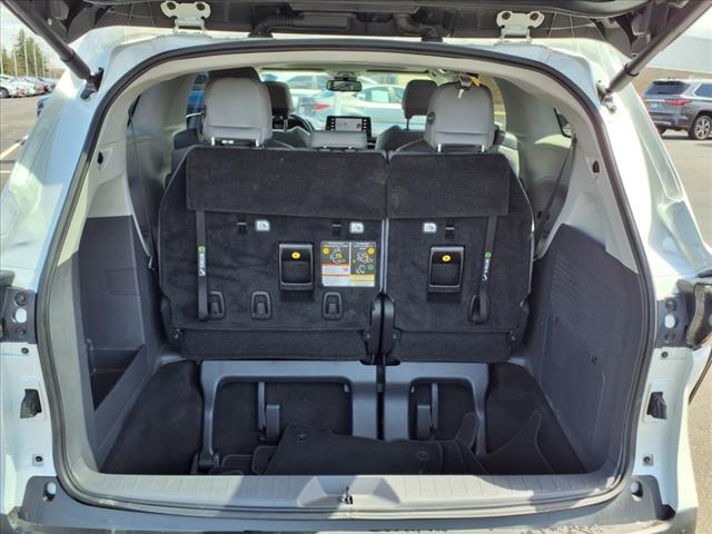 2022 Toyota Sienna XLE