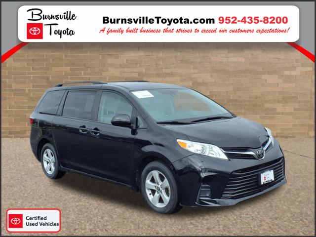 2020 Toyota Sienna LE