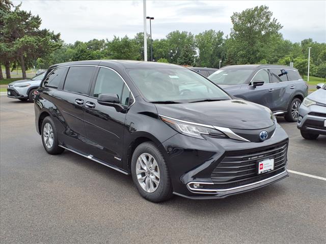 2021 Toyota Sienna XLE