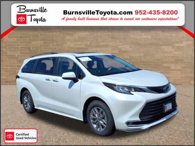 2022 Toyota Sienna XLE