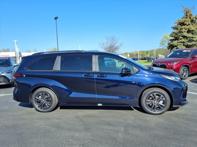 2025 Toyota Sienna XSE
