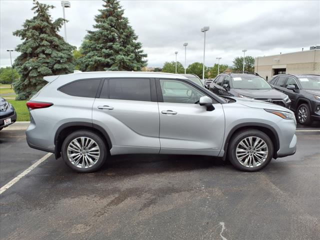 2022 Toyota Highlander Hybrid HYBRID PLATINUM