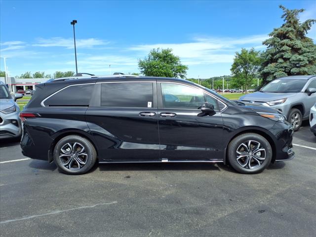 2025 Toyota Sienna PLATINUM