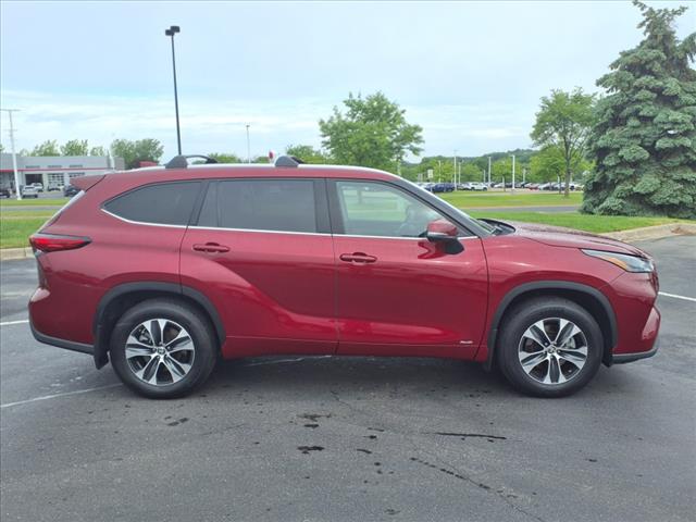 2022 Toyota Highlander Hybrid HYBRID XLE