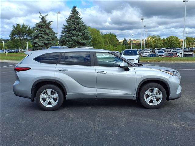 2023 Toyota Highlander 