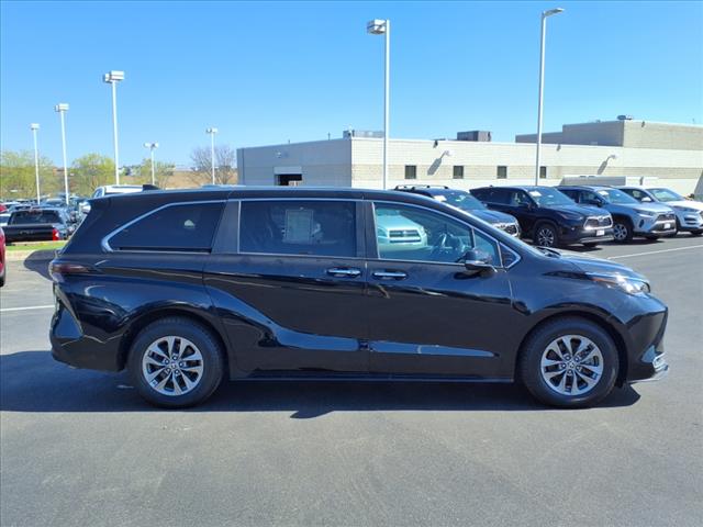 2023 Toyota Sienna XLE
