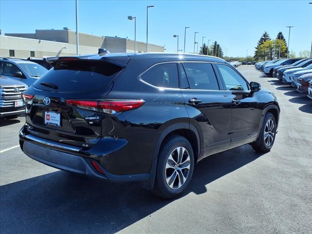 2022 Toyota Highlander Hybrid HYBRID XLE