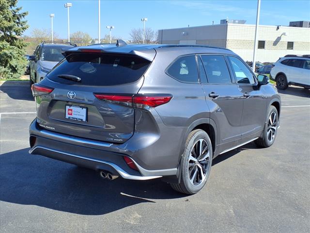 2022 Toyota Highlander XSE