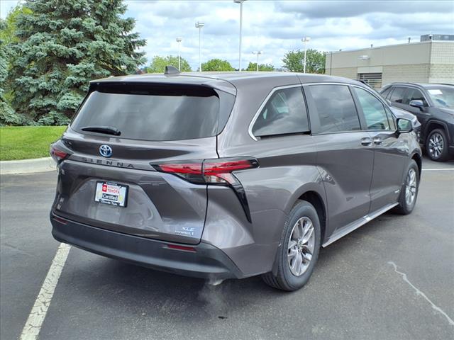 2021 Toyota Sienna XLE