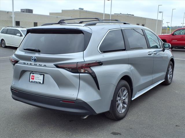2025 Toyota Sienna XLE