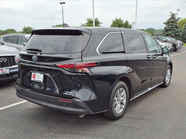 2021 Toyota Sienna XLE