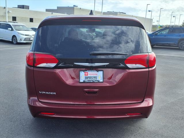 2023 Chrysler Voyager LX
