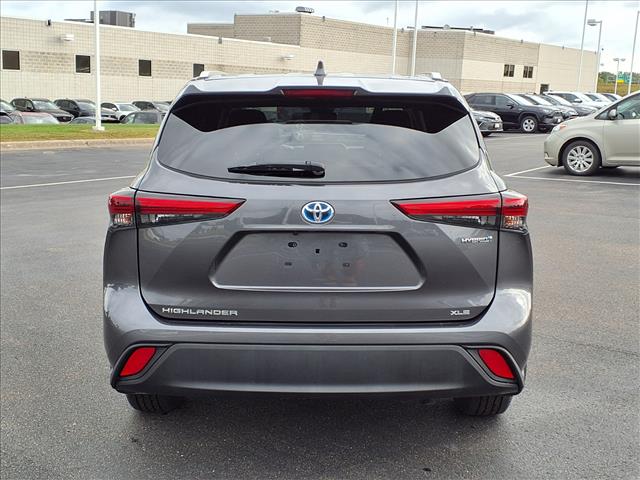 2022 Toyota Highlander Hybrid HYBRID XLE