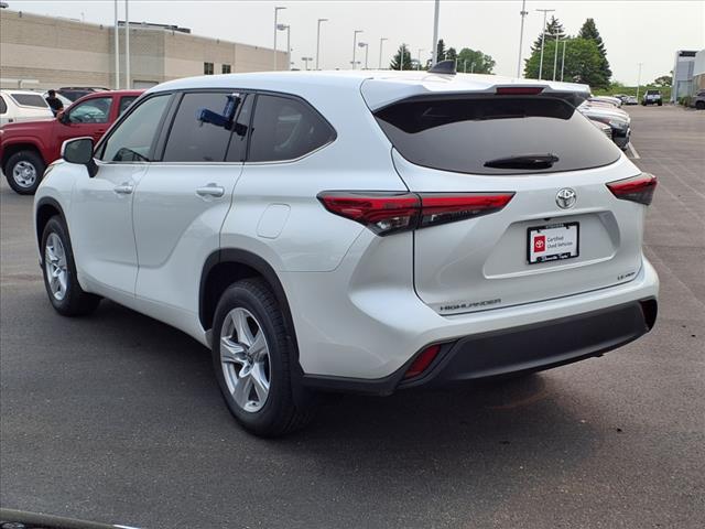2022 Toyota Highlander LE