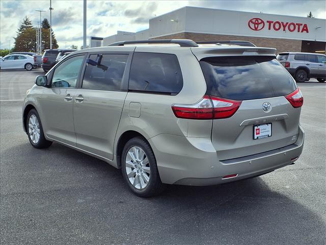 2016 Toyota Sienna XLE