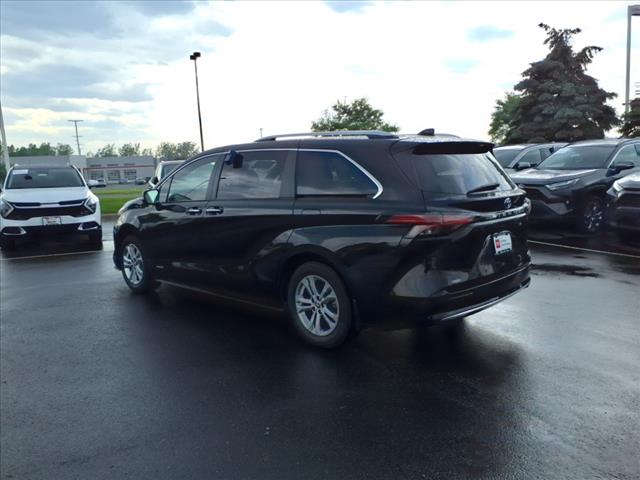 2021 Toyota Sienna PLATINUM
