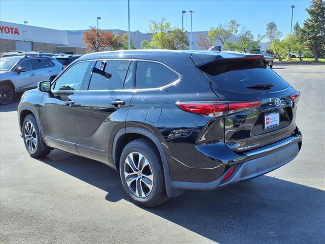 2022 Toyota Highlander Hybrid HYBRID XLE