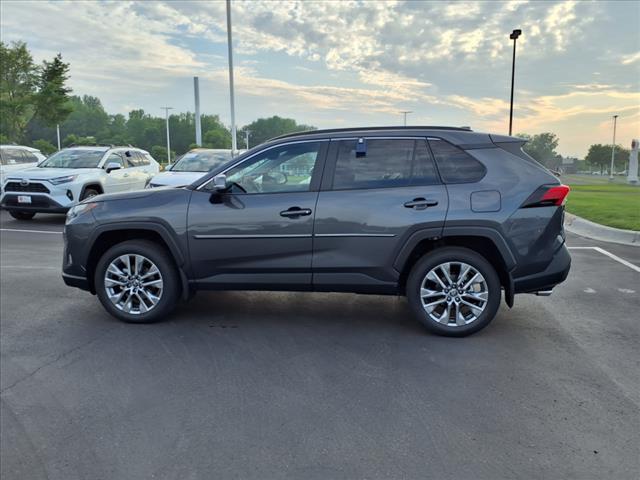 2025 Toyota RAV4 XLE PREMIUM