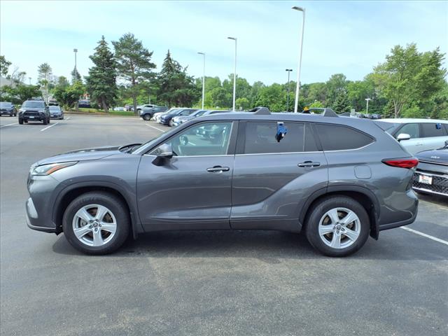 2022 Toyota Highlander LE
