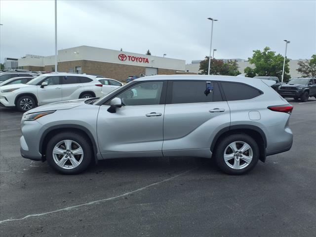 2021 Toyota Highlander LE