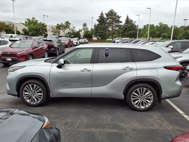 2022 Toyota Highlander Hybrid HYBRID PLATINUM