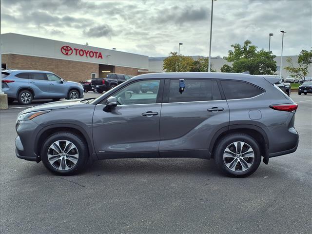 2022 Toyota Highlander Hybrid HYBRID XLE