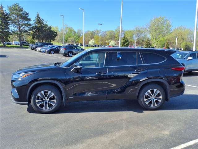 2022 Toyota Highlander Hybrid HYBRID XLE