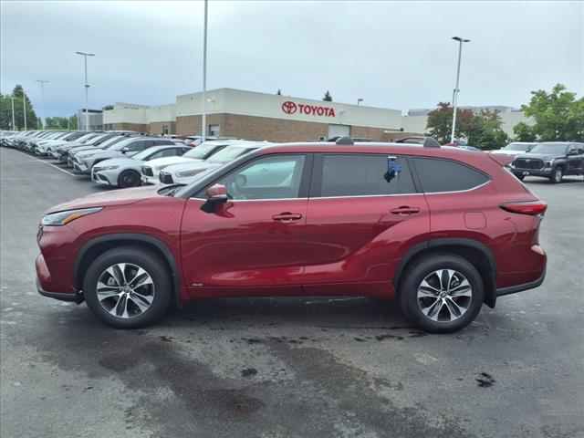 2022 Toyota Highlander Hybrid HYBRID XLE