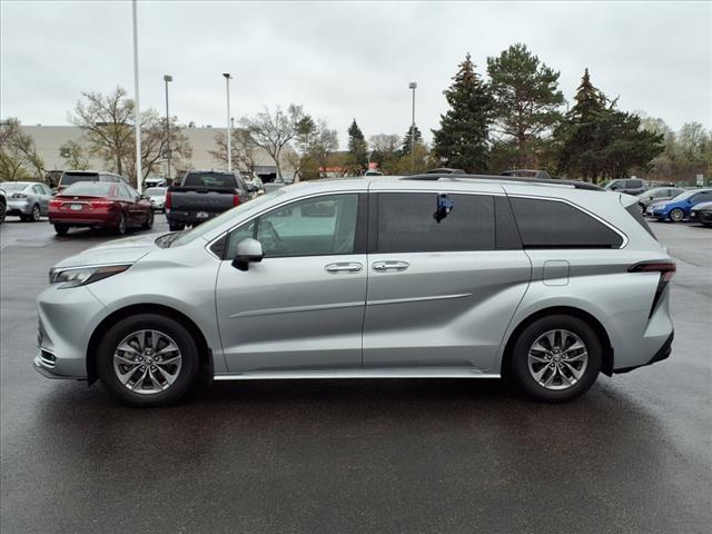 2024 Toyota Sienna XLE