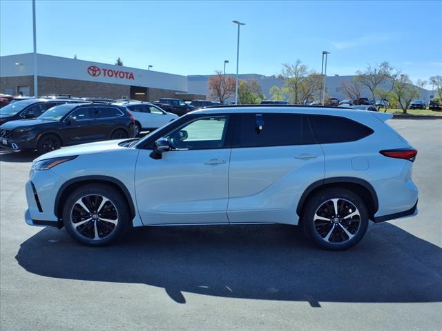 2022 Toyota Highlander XSE